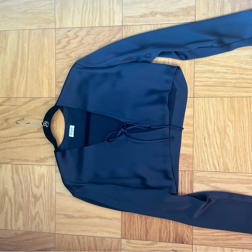 LESET Women's Navy Tie-Front Going Out Top - Picture 4 of 5
